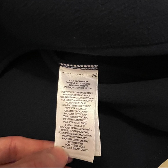 Ralph Lauren Color-Blocked Fleece Pullover - Picture 5 of 8